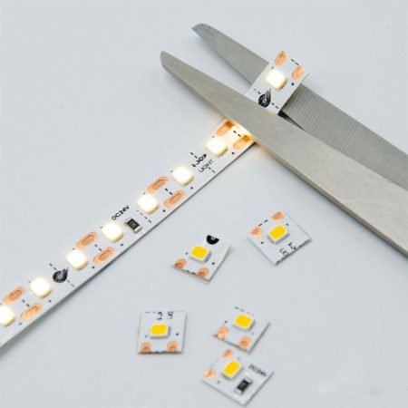 ریسهLOWLINE SMD LED ۲۸۳۵ تراکم ۱۲۰ ،۲۴ ولت لوپ لایت-LOOPLIGHT